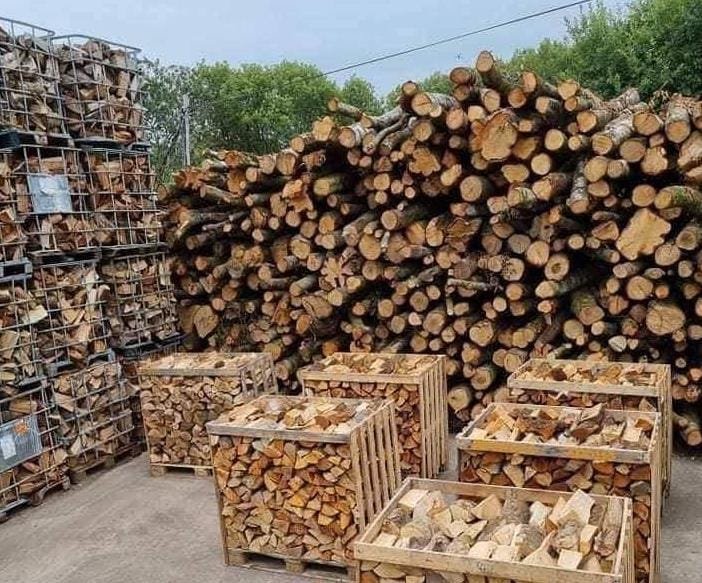 wood-charcoal-liquidation-pallet.jpeg Wood and charcoal pallets wholesale - Image 1